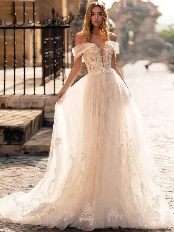 Robe de Mariée Bohème Chic Col Bateau