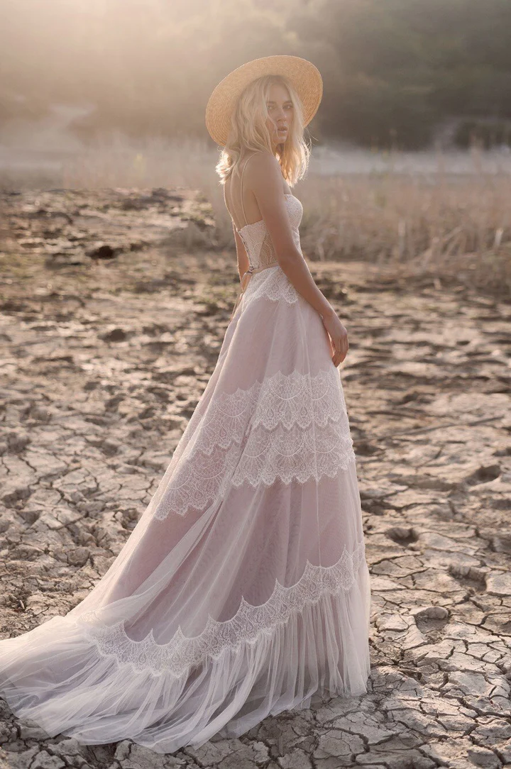 Robe de Mariée Fluide Bohème 2 Robe de Mariée Fluide Bohème