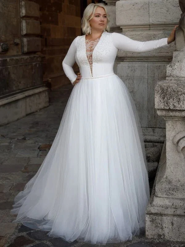 Robe de Mariée Originale Long Bas en Tulle Femme Ronde 1 Robe de Mariée Originale Longue Bas en Tulle Femme Ronde