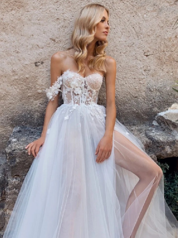 Robe de Mariée Simple Vintage Dentelle 3 Robe de Mariée Bohème Plume de Lune