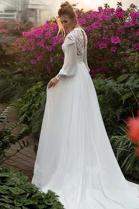 Robe de Mariée Style Gitane 2 Robe de Mariée Bohème Romantique Élan de Grâce