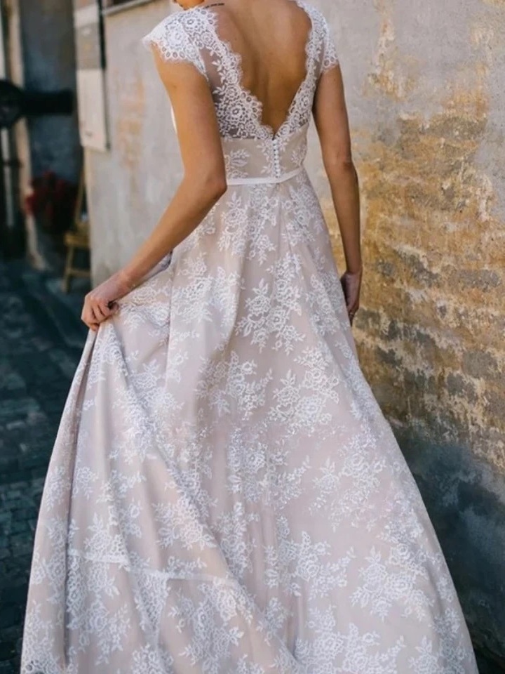 Robe de Mariée Dentelle Fine Bohème Chic 2 Robe de Mariée Bohème Souvenir d’Écume