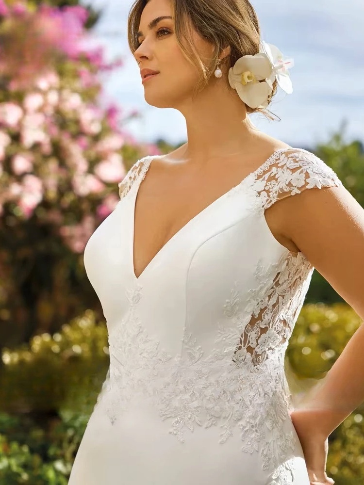 Robe de Mariée pour Femme Forte 3 Robe de Mariée pour Femme Forte – Image 3