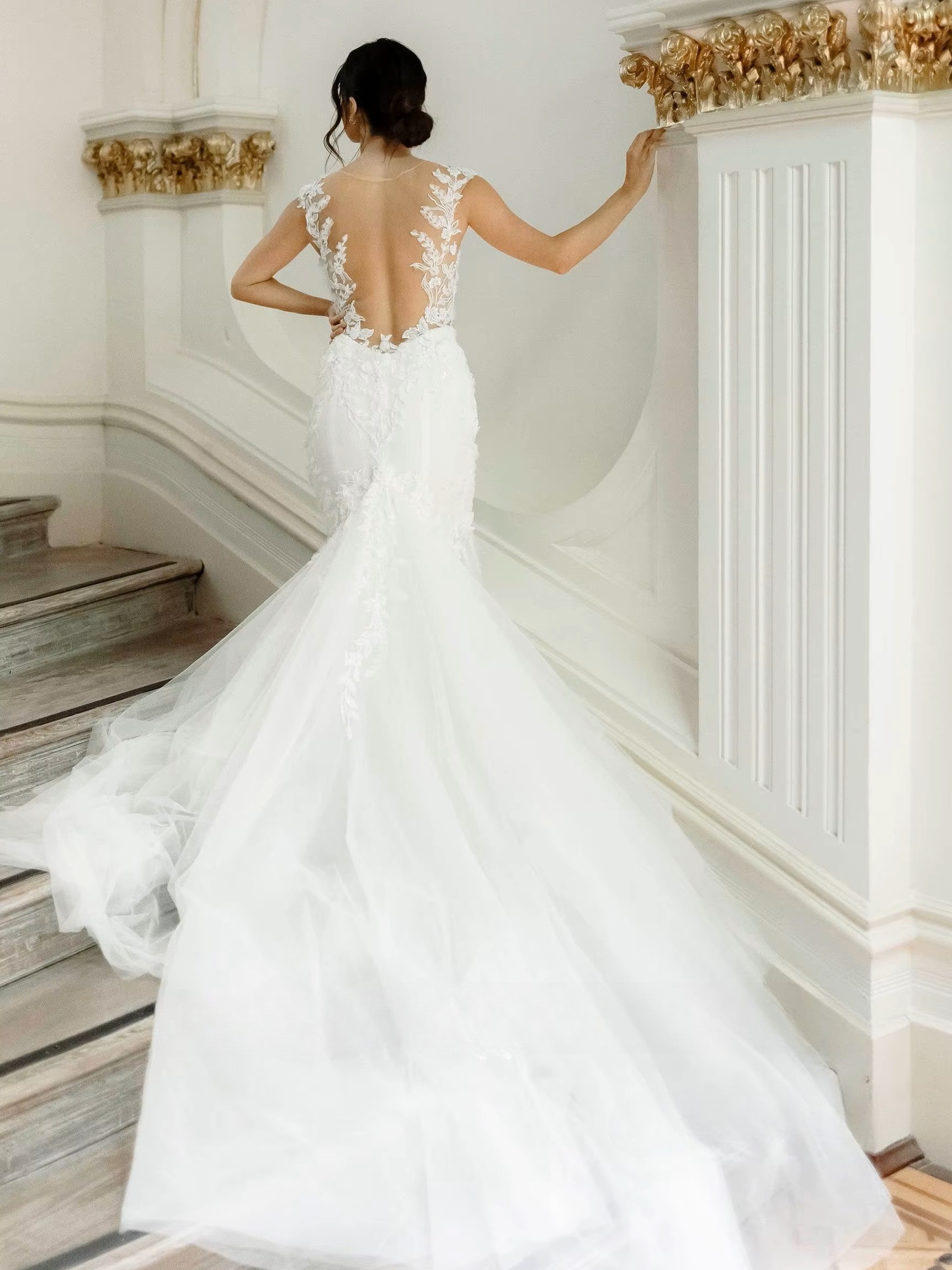 Robe de Mariée en Dentelle Sirène 2 Robe de Mariée en Dentelle Sirène – Image 2