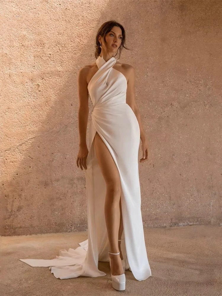 Robe de Mariée Fluide et Simple 1 Robe de Mariée Fluide et Simple