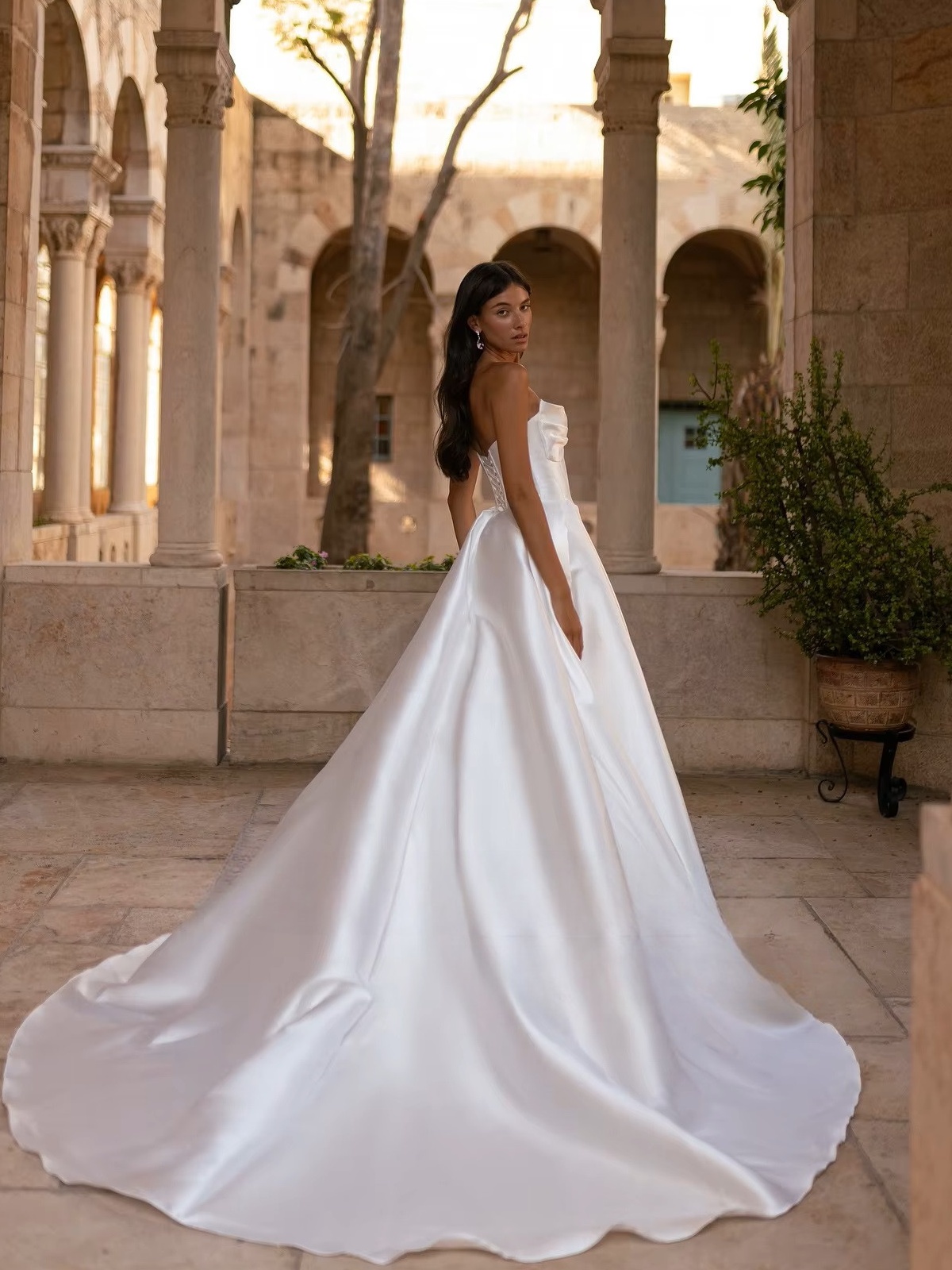 Robe de Mariée Princesse Chic 3 Robe de Mariée Princesse Chic – Image 3