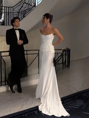 Robe de Mariée Droite Simple