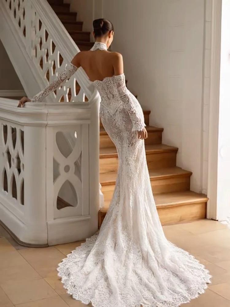 Robe de Mariée Sirène en Dentelle 2 Robe de Mariée Sirène en Dentelle – Image 2