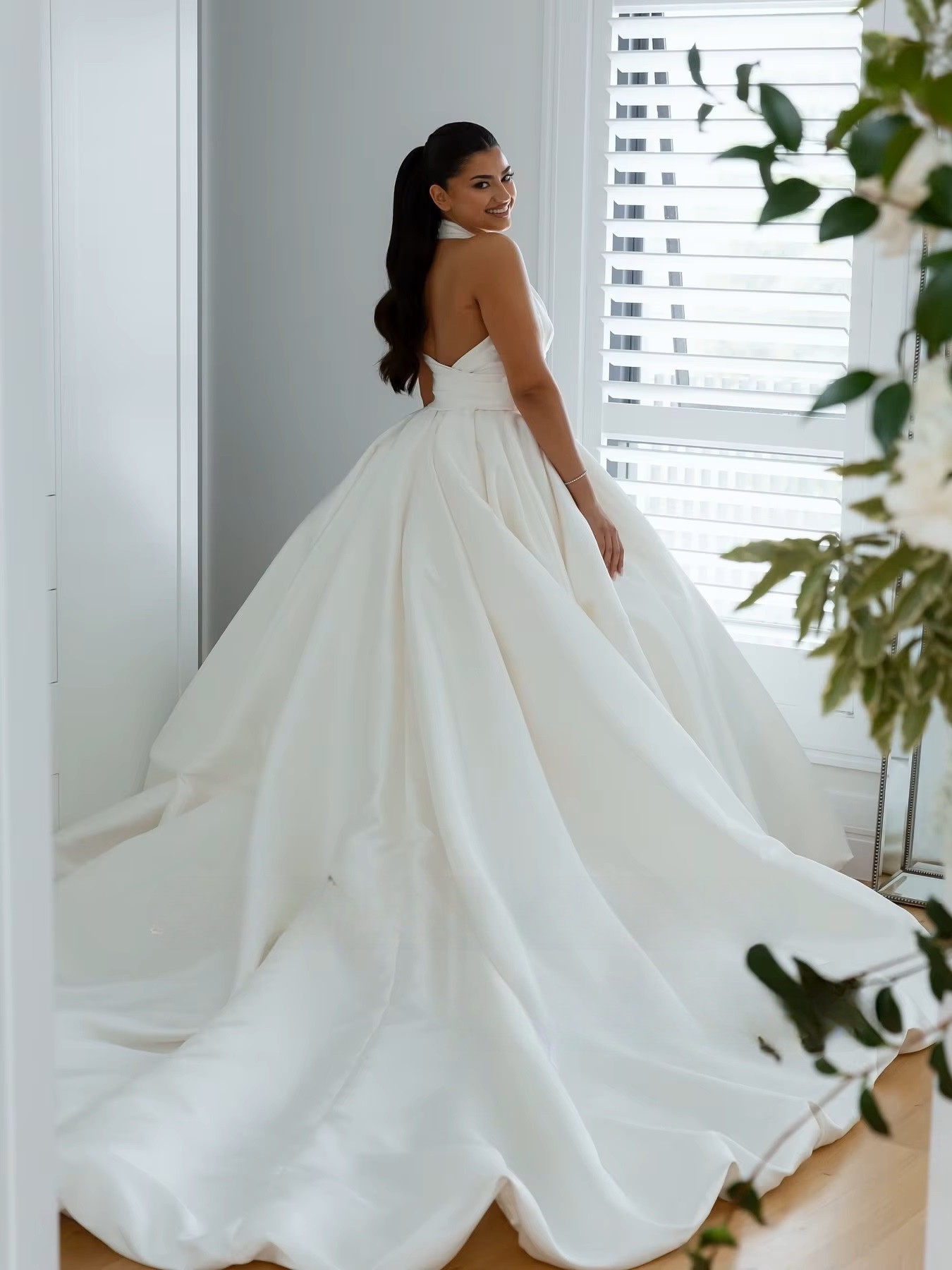 Satin Robe de Mariée Princesse 2 Satin Robe de Mariée Princesse – Image 2