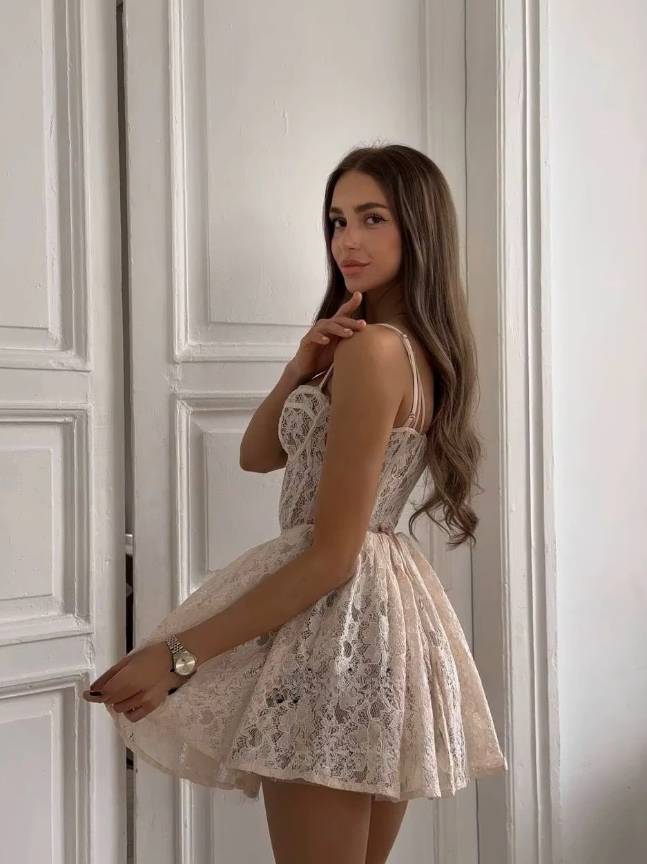 Simple Robe de Mariée Courte 2 Simple Robe de Mariée Courte – Image 2